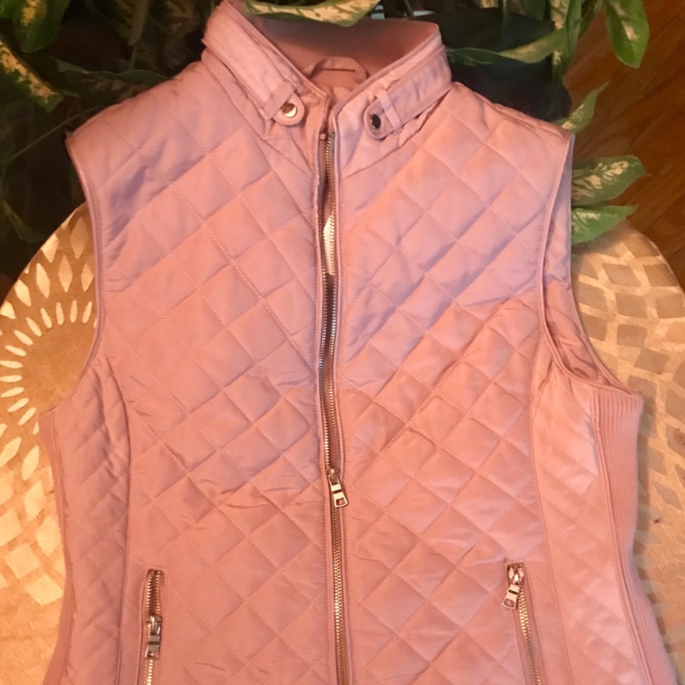 DB Quilted Pink Vest size medium.